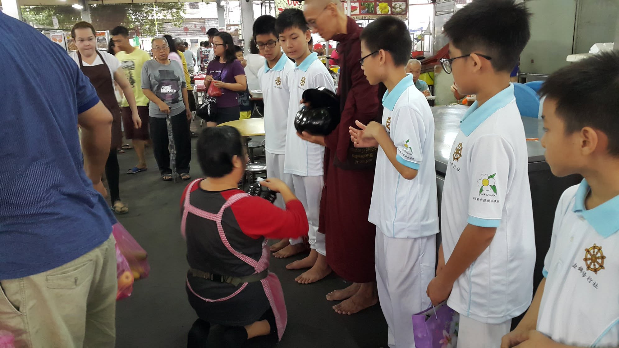 2019 Penang · Bukit Mertajam — Young Volunteers Serve the Saṅgha in Alms-round & Dhamma Propagation - Image 6