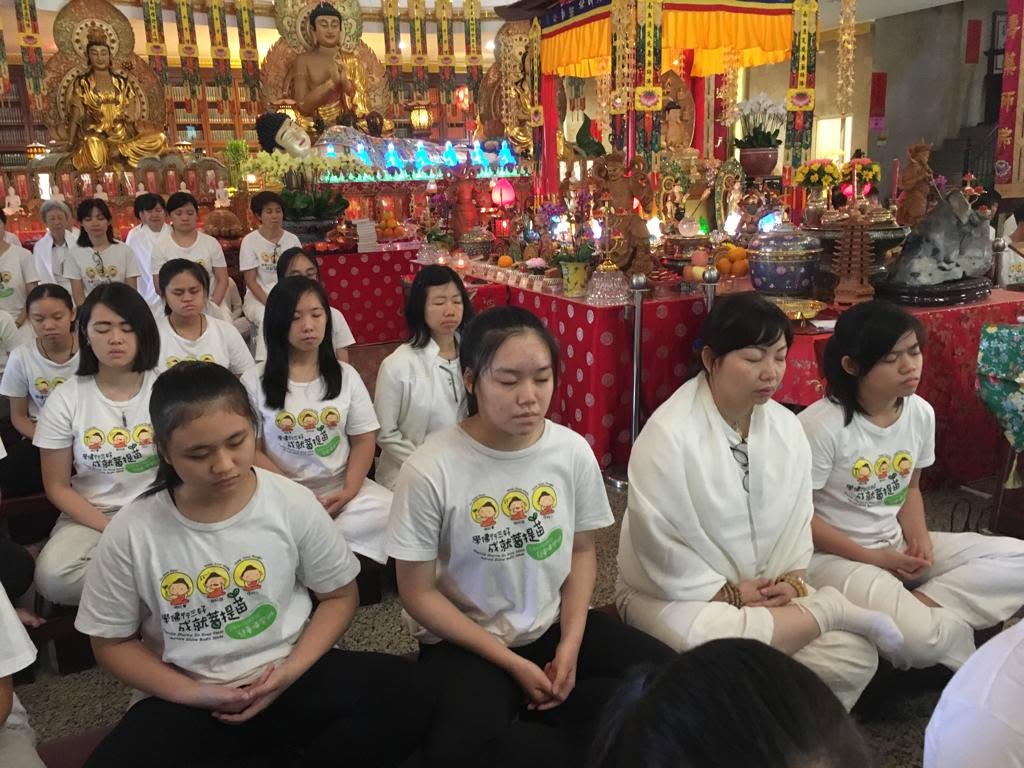 2019 Selangor · Happy Garden — Young Volunteers Serve the Saṅgha in Alms-round & Dhamma Propagation - Image 16