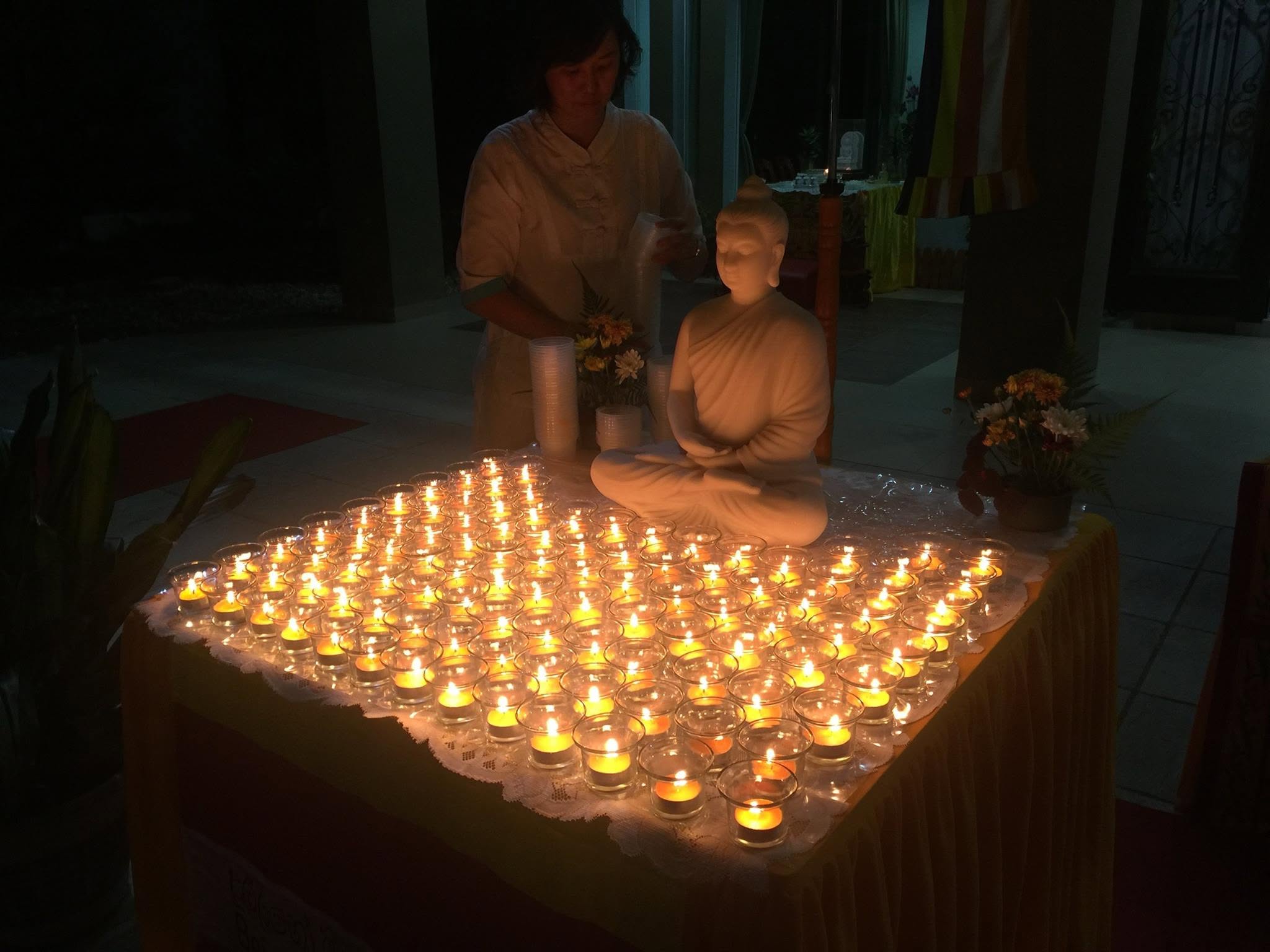 2018 Vesākha Pūjā Day & Eve Retreat - Image 32