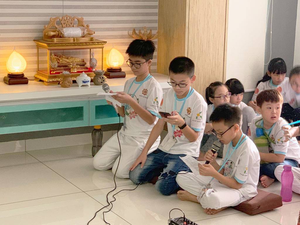 2018/19 DhammaJāta Children Sunday School Graduate - Image 15