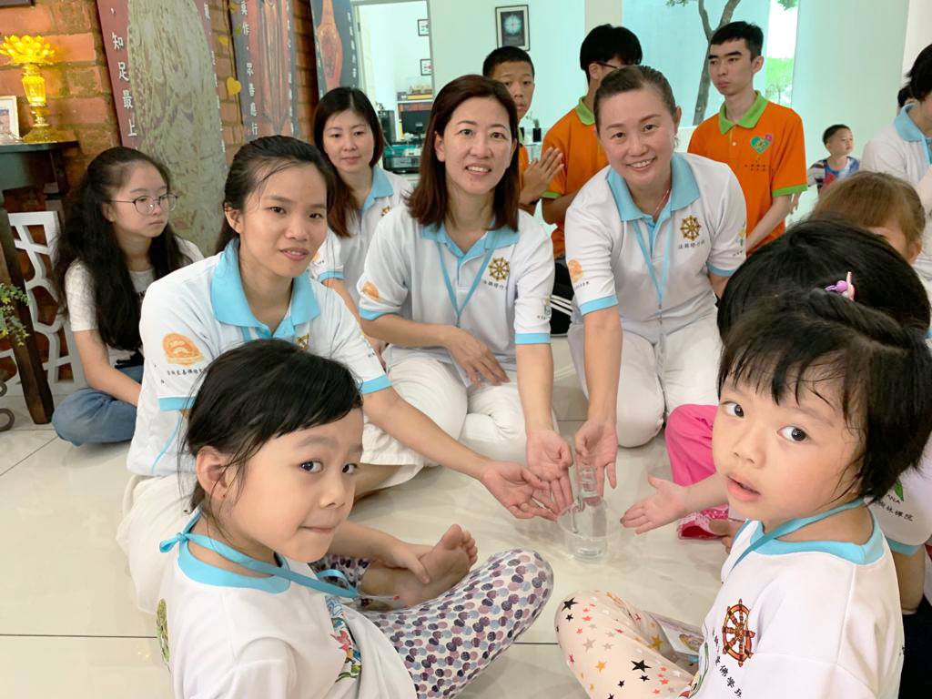 2018/19 DhammaJāta Children Sunday School Graduate - Image 6