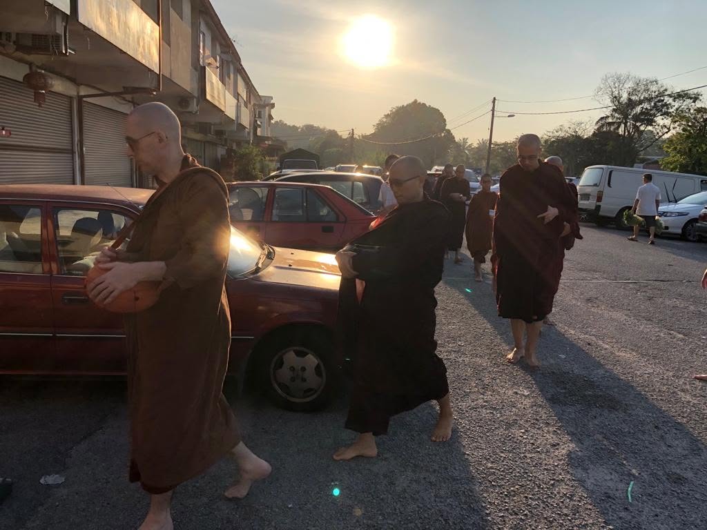 2019 Penang · Bukit Mertajam — Young Volunteers Serve the Saṅgha in Alms-round & Dhamma Propagation - Image 8
