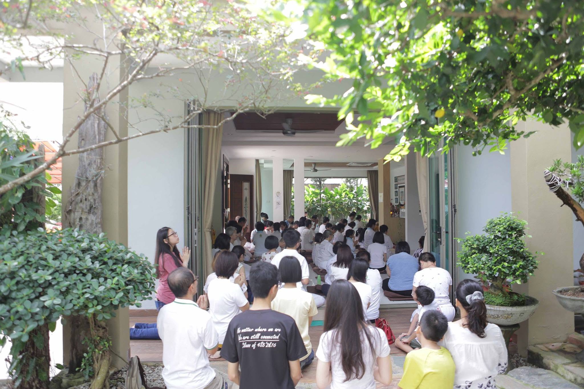 2018 Vesākha Pūjā Day & Eve Retreat - Image 18