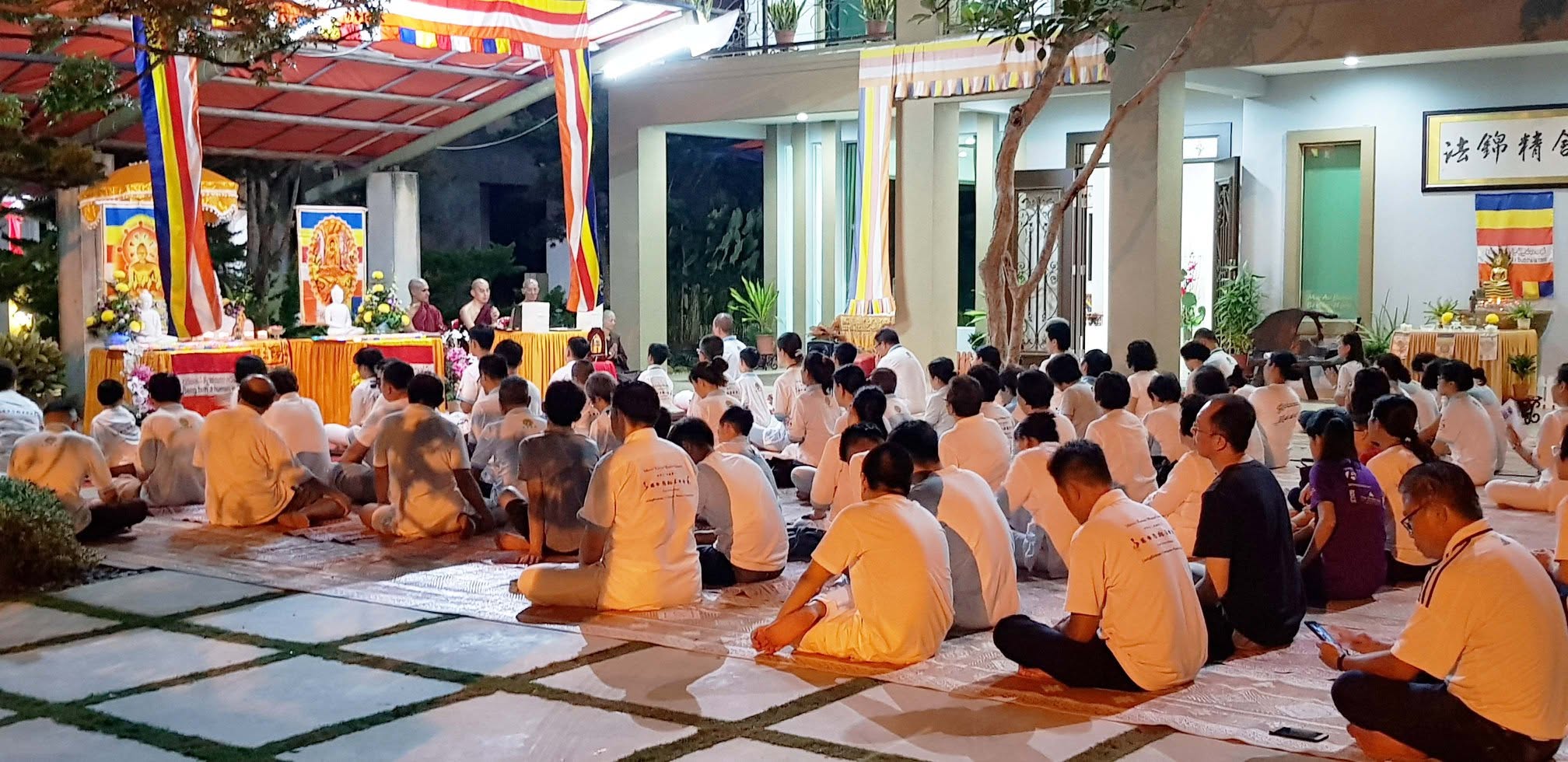 2018 Vesākha Pūjā Day & Eve Retreat - Image 27